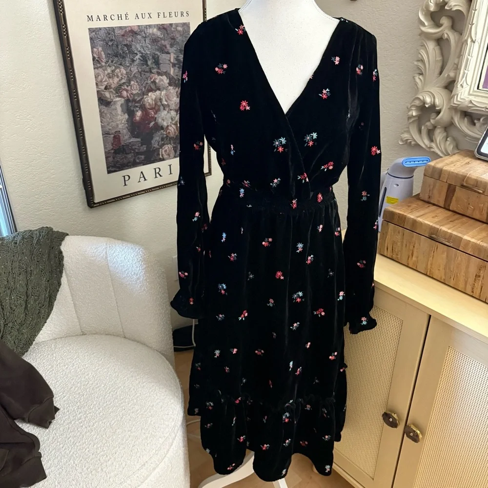 SEZANE Velvet Titiane Dress Midi Floral Embroidered In Noir Broderie Size 34 NWT